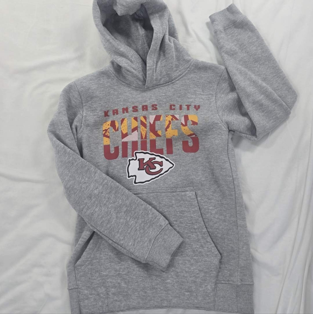 Grey Women's Kansas City Chiefs Hoodie Used